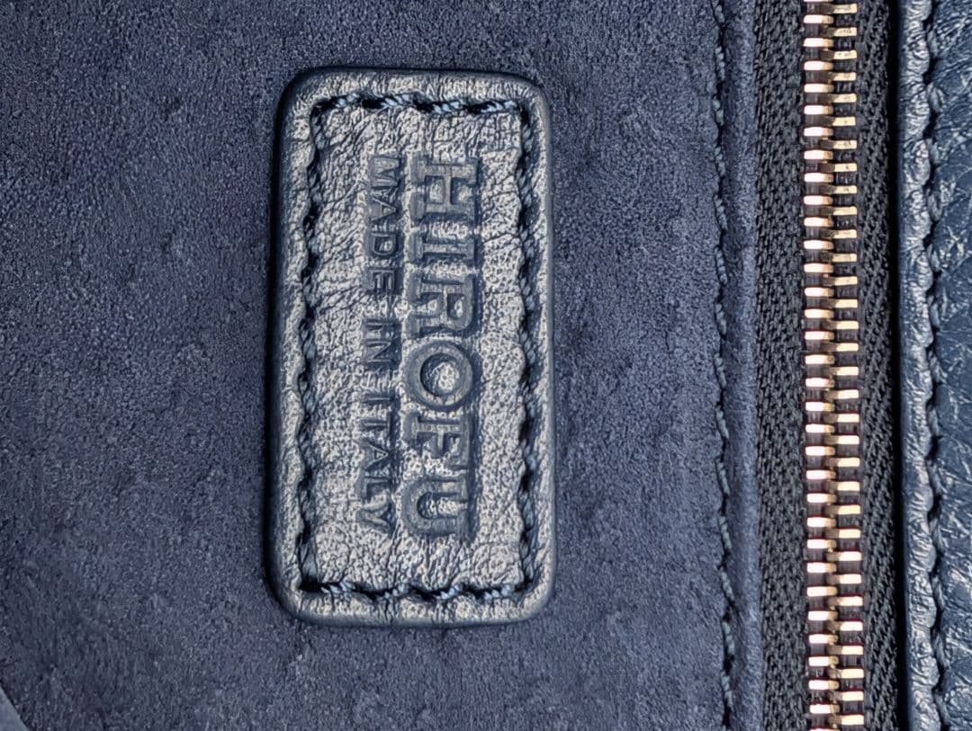 はな様●HIROFU（ヒロフ）のレザーショルダーバッグ　ネイビー