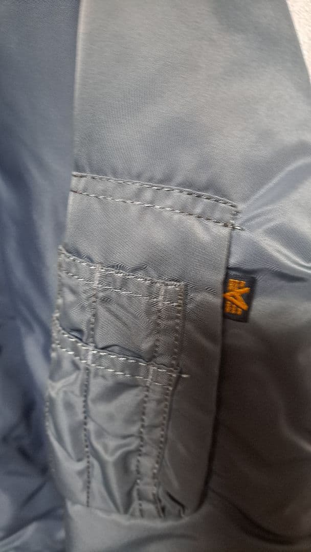 ALPHA INDUSTRIES INC グレー MA-1 フライトジャケット