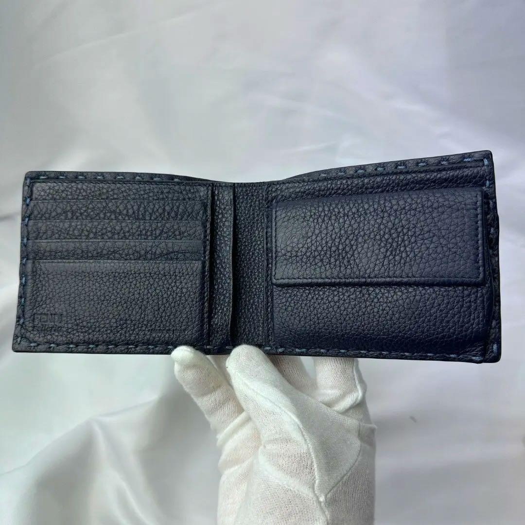 【極美品】 フェンディ 折り財布 セレリア 現行 ブルー ロゴ金具 箱、布袋付