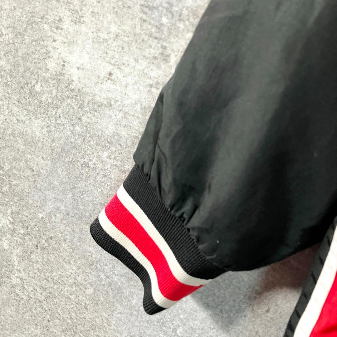 asics　ウィンドブレーカー　セットアップ　ブラック　ボタン　防寒　ロゴ　刺繍