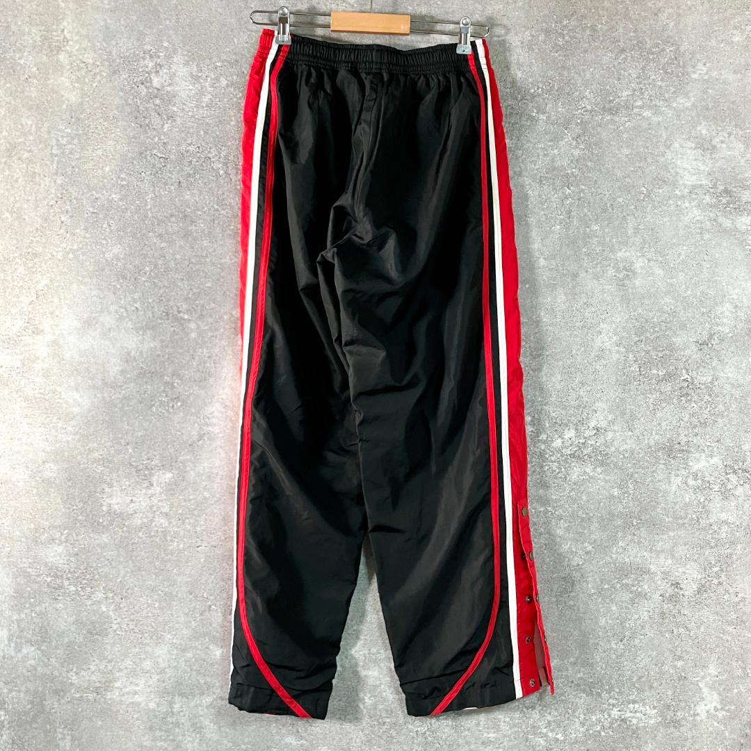 asics　ウィンドブレーカー　セットアップ　ブラック　ボタン　防寒　ロゴ　刺繍