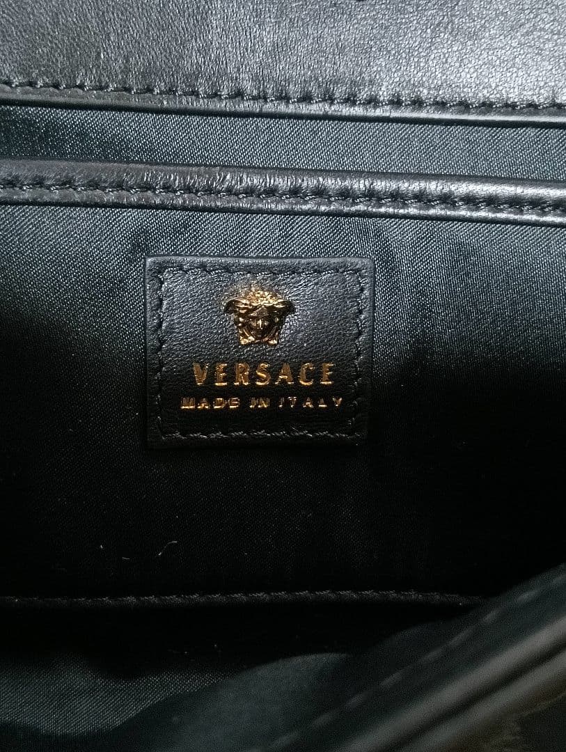 バーゲン美品です VERSACE ベルサーチ クラッチバッグ ショルダーバッグ