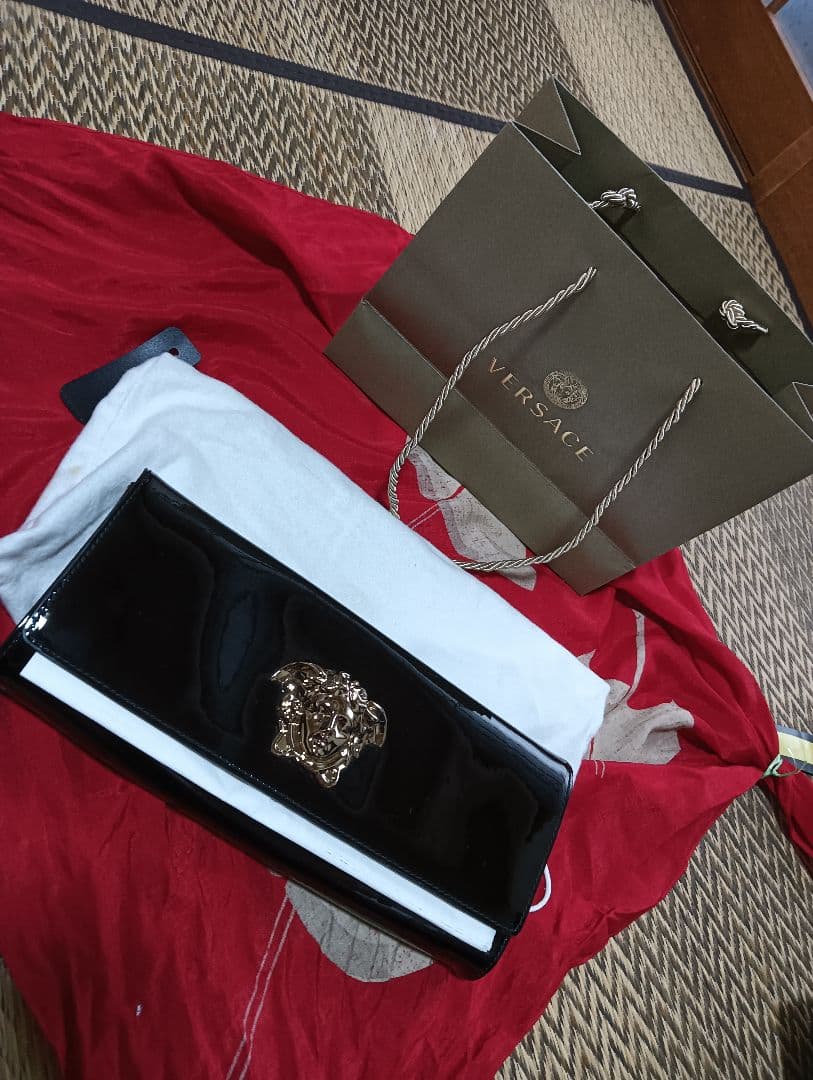 バーゲン美品です VERSACE ベルサーチ クラッチバッグ ショルダーバッグ
