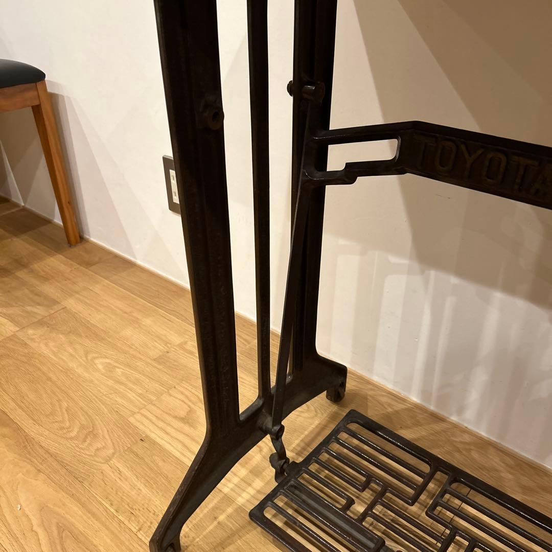 古いミシン台　昭和レトロ　古家具　古道具　生活雑貨　ビンテージ　展示台