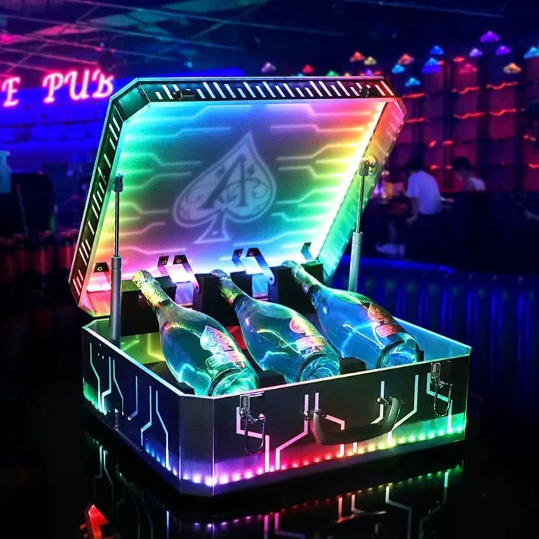 アルマンドアタッシュケース　シャンパン LED 3本収納可能 キャバクラ　クラブ