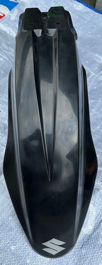スズキDRZ400SM Fフェンダー　純正品