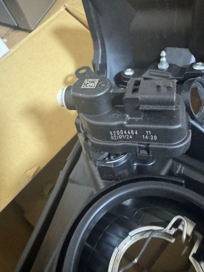 新品未使用　ハイゼット　S510P 純正　右ヘッドライト