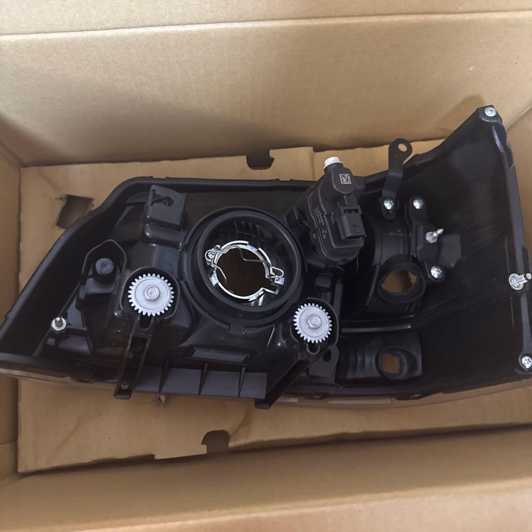 新品未使用　ハイゼット　S510P 純正　右ヘッドライト