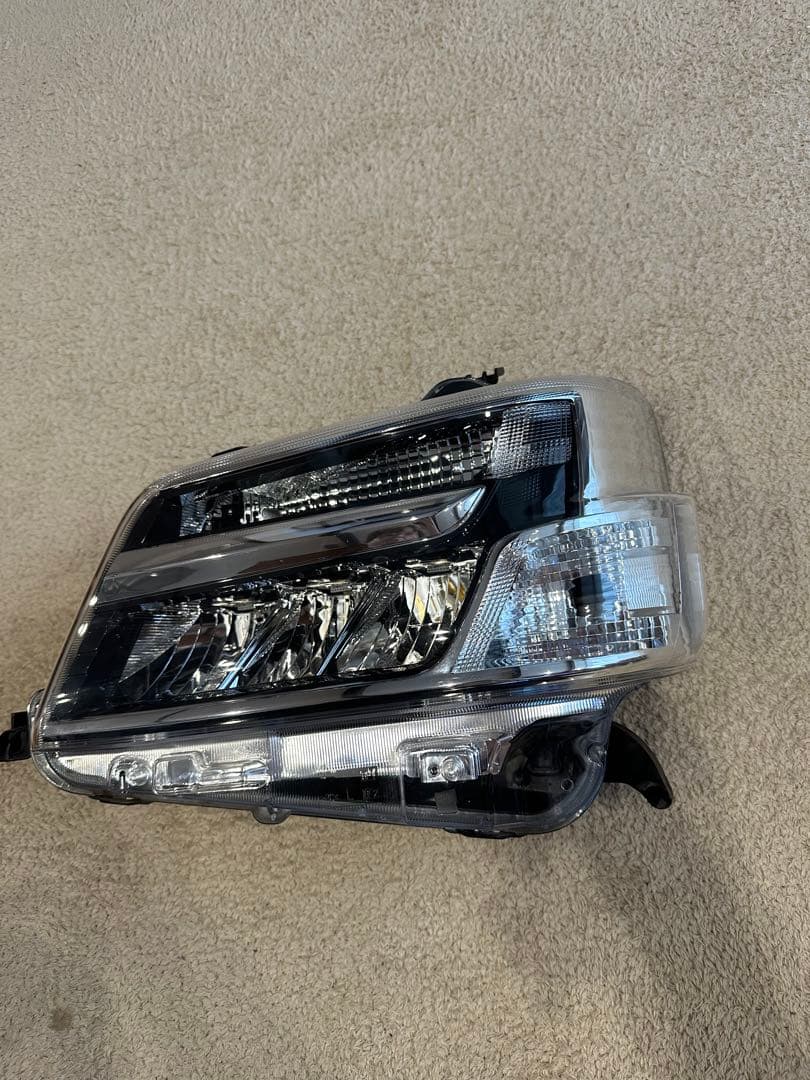 ダイハツ 純正 S321Vハイゼット LED ヘッドライト ヘッドランプ