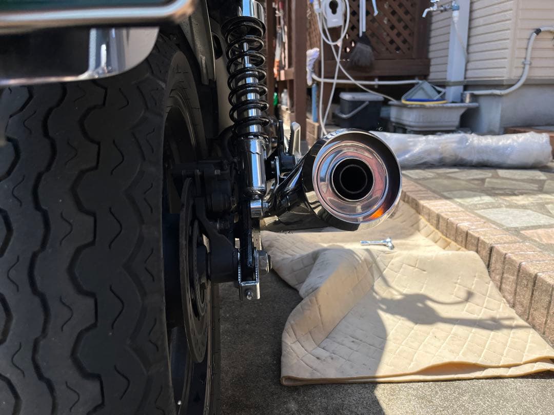 y*m様 CB1100(SC65)用　モリワキ　スリップオンマフラー