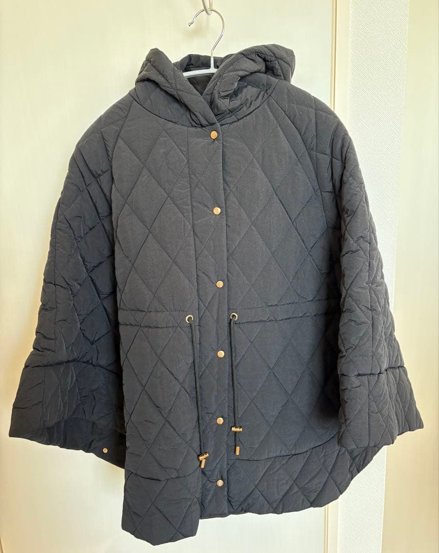 maison de Dolce. メゾンドドルチェ キルティングポンチョ