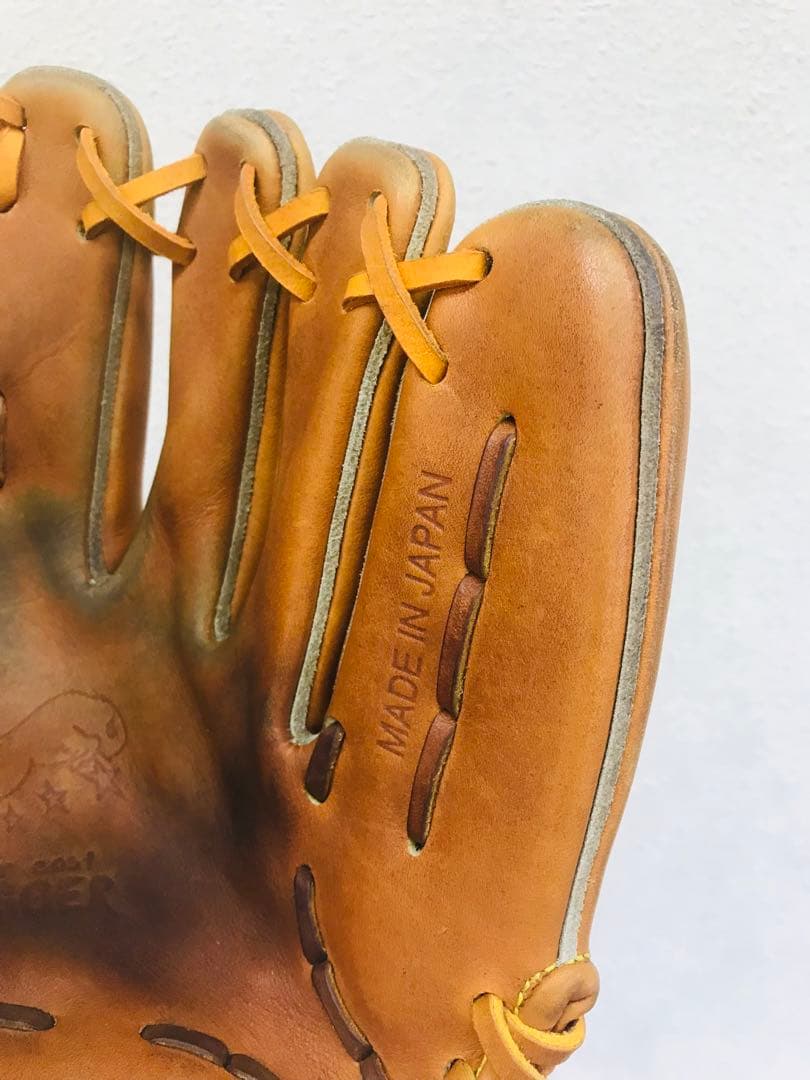 ファーイーストディガー　硬式用グラブ