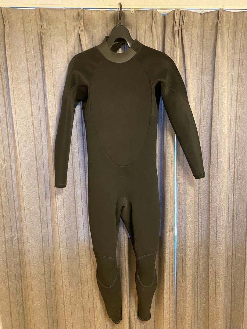 O'NEILL ウェットスーツ　フルスーツ 3mm/2mm 洗剤付