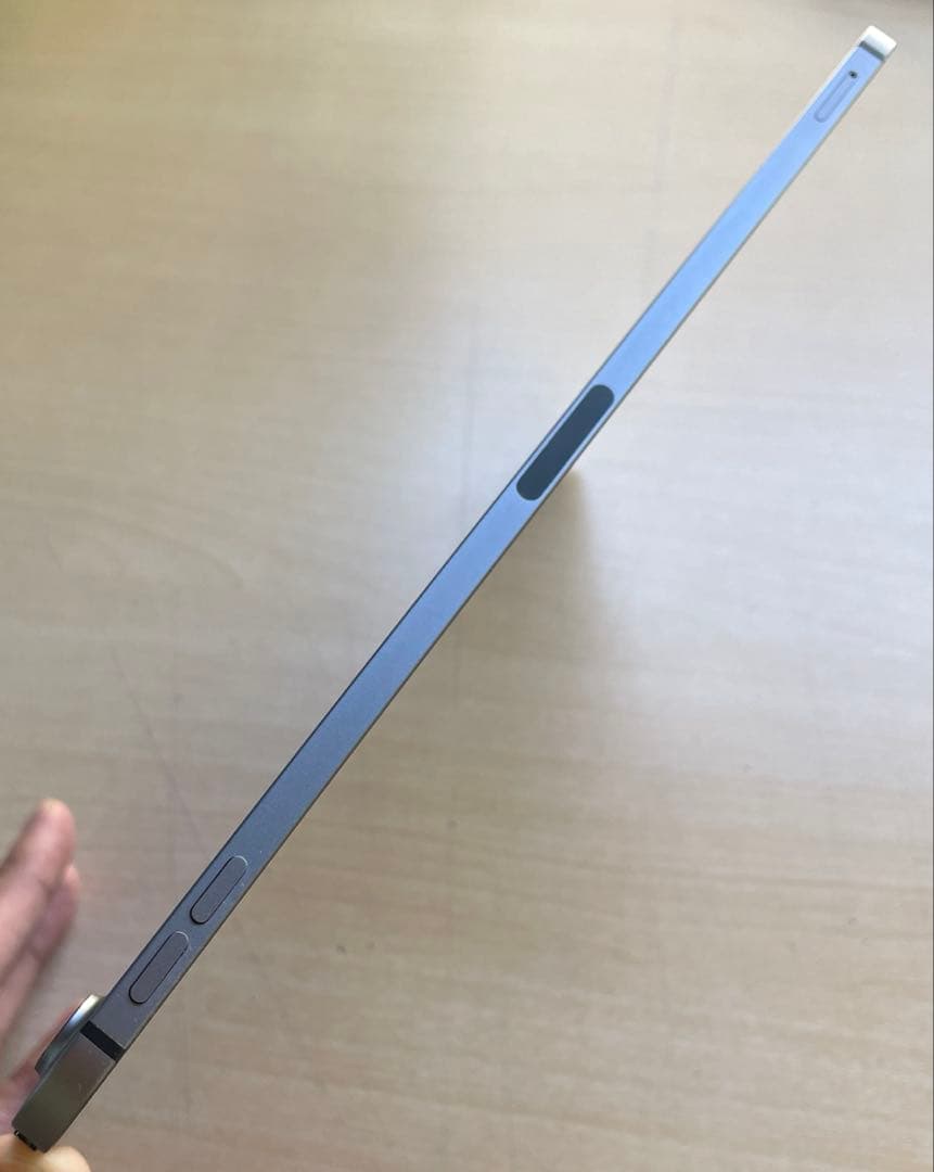 iPad Air 第5世代　Cellular スペースグレイ　超美品　#2