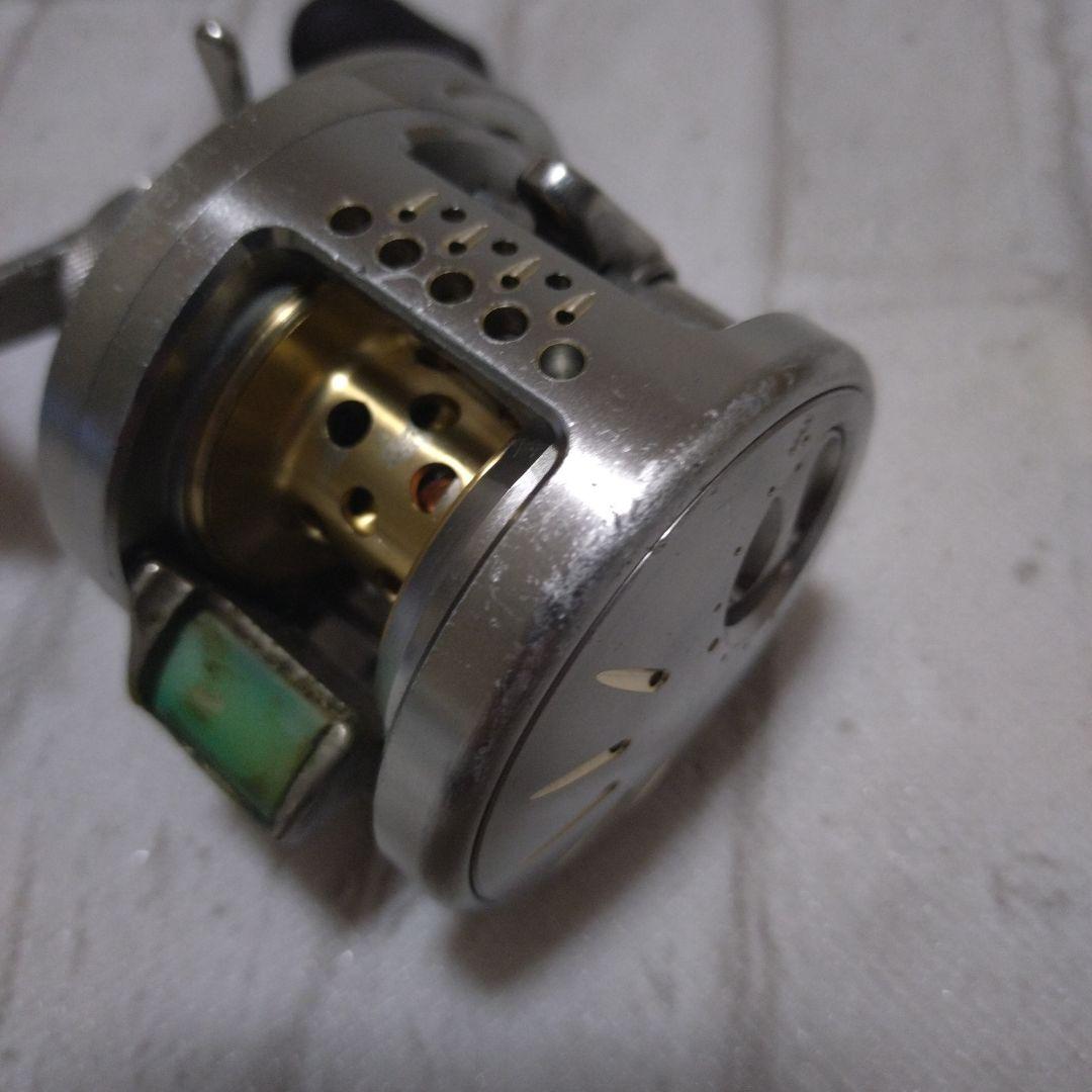 シマノ　カルカッタコンクエスト201DC　03カルコン201DC　ジャンク