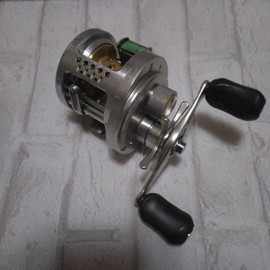 シマノ　カルカッタコンクエスト201DC　03カルコン201DC　ジャンク