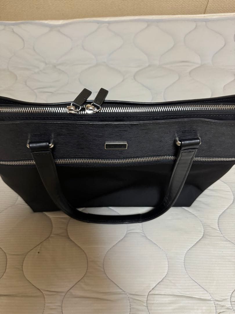 カルバンクライン　リップルⅡトートバッグ