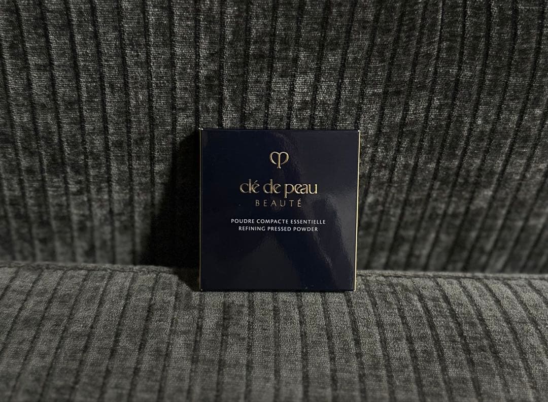 【美品】クレ・ド・ポーボーテ★プードルコンパクトエサンシエルｎ/エレガントスリム