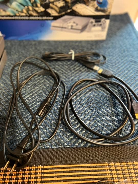 PS4 メタルスライムエディション