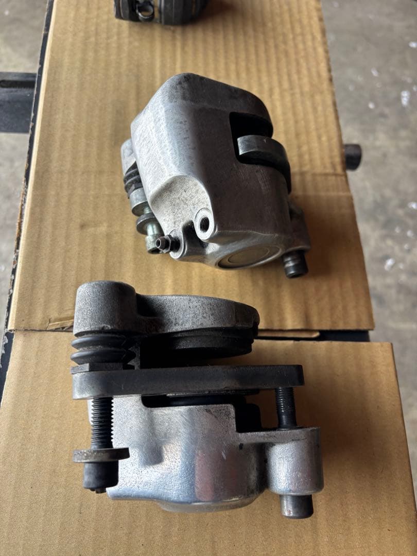 スポーツスター　フロントフォーク　キャリパー付き