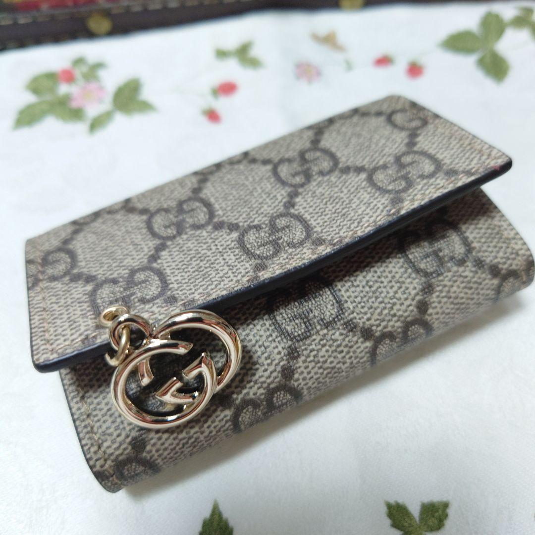 《美品》Gucci　グッチ　GGパターン　キーケース