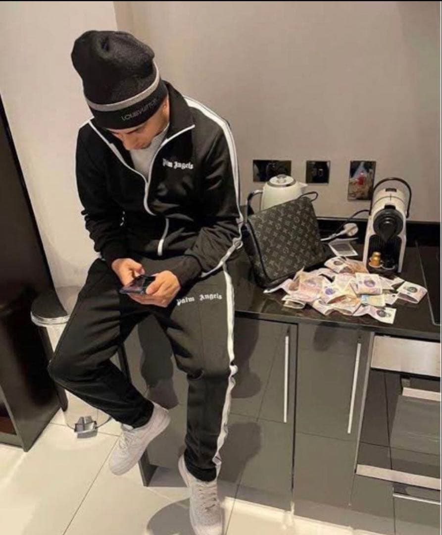 USラッパー等多々着用 セットアップJAKEN着用 PalmAngels上のみ