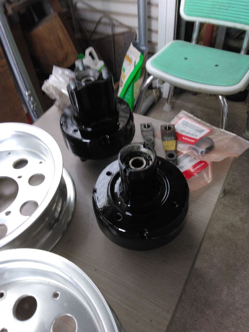 モンキー4l Z50z ？　アルミホイールと前後ハブ