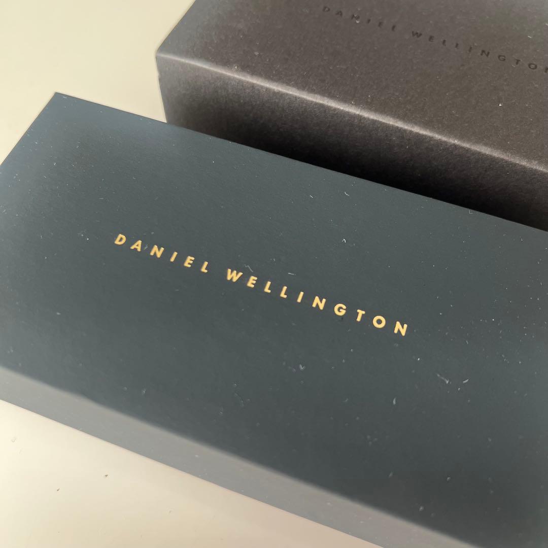 大幅値下げ中！　ダニエルウェリントン PETITE ST MAWES 32mm