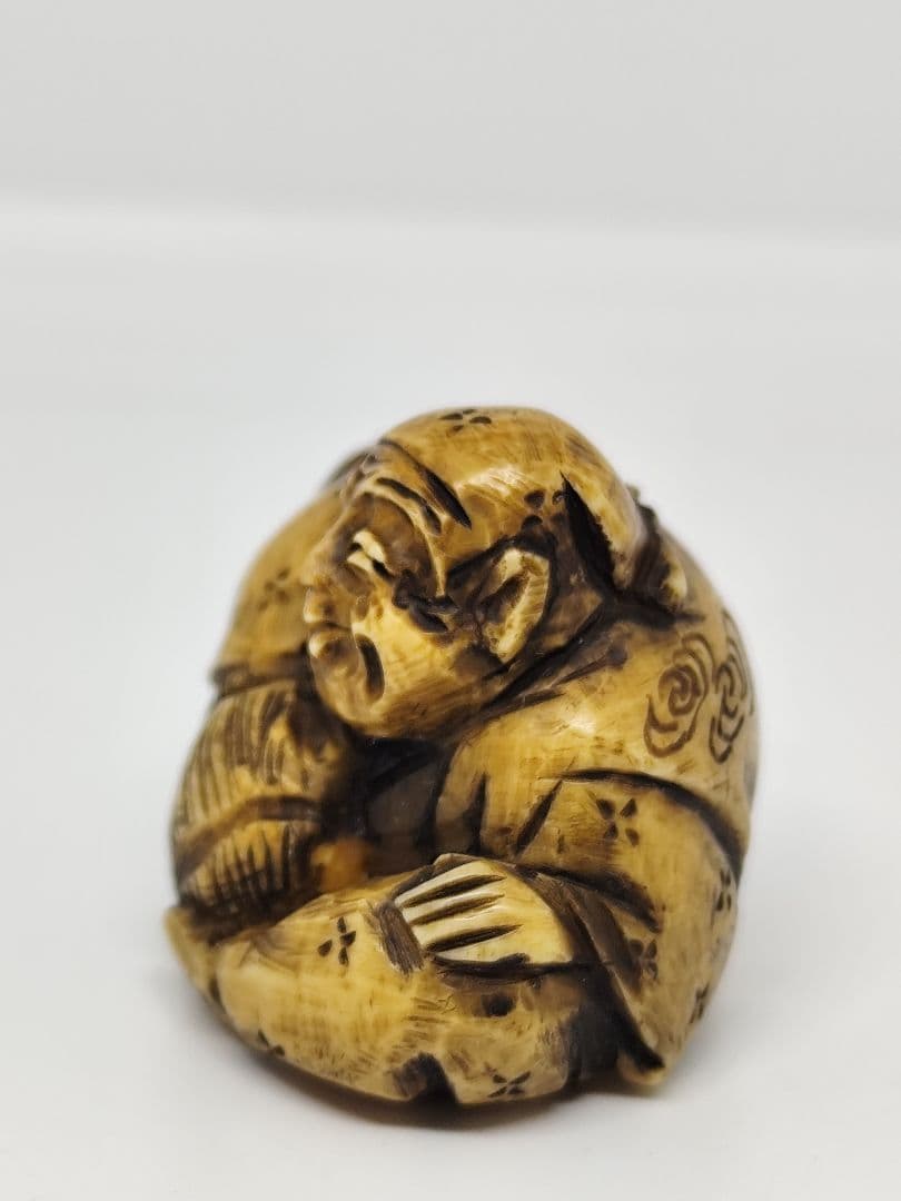 【当時物】古い根付　天然素材　在銘あり　大黒天？