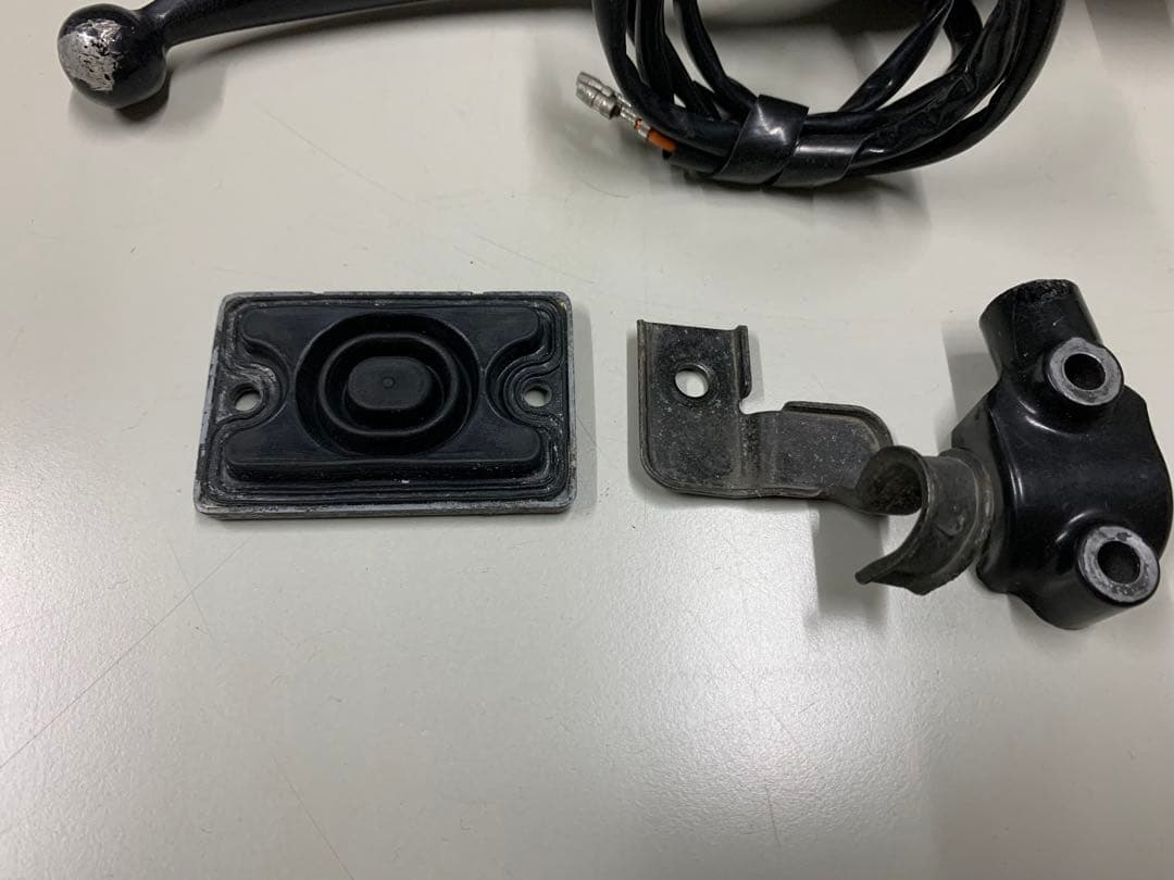 スズキ GSX1100S刀純正フロントマスターシリンダー中古