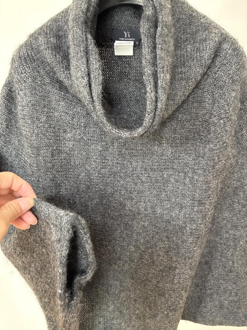 Y's (ワイズ) ヨウジヤマモト 日本製 ハイネック ウール１００ ポンチョ