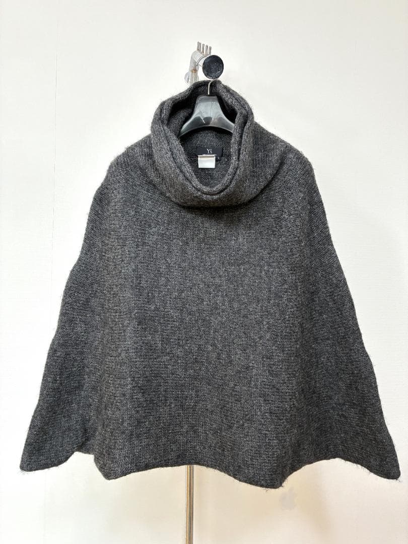 Y's (ワイズ) ヨウジヤマモト 日本製 ハイネック ウール１００ ポンチョ