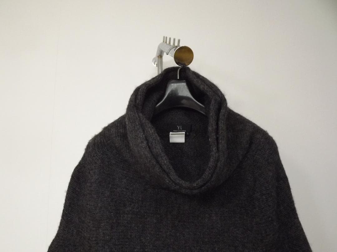 Y's (ワイズ) ヨウジヤマモト 日本製 ハイネック ウール１００ ポンチョ