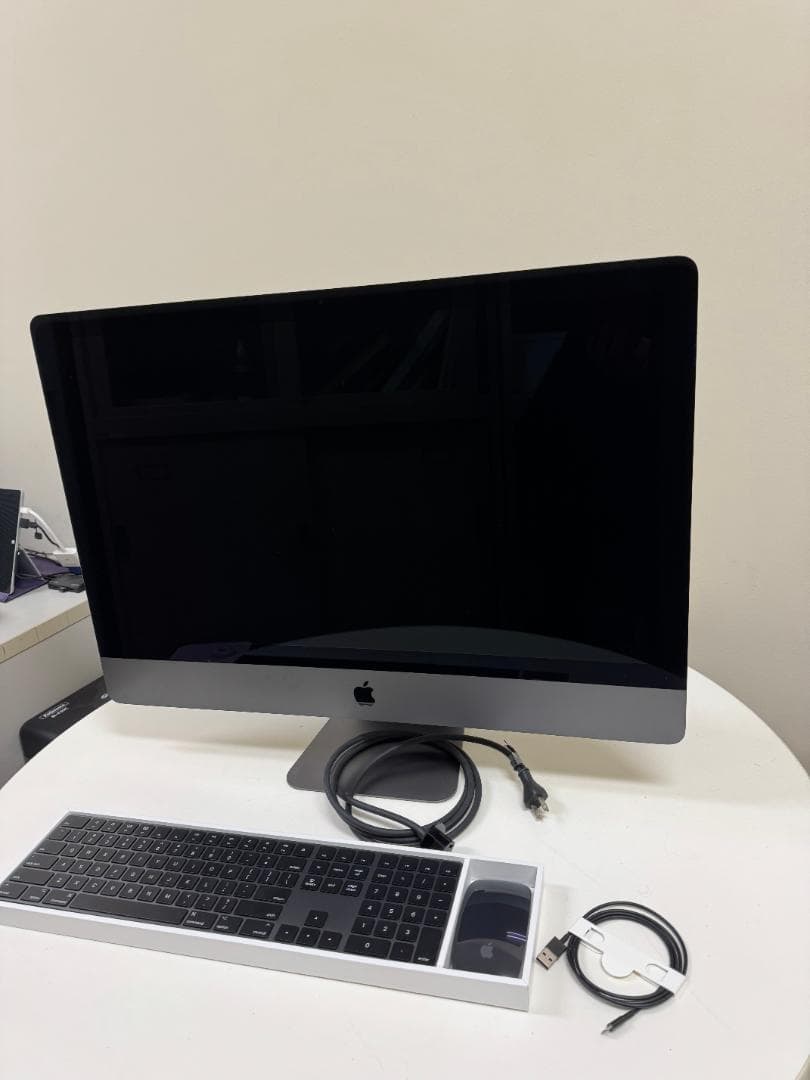 ヤ*ケ様 2021購入iMacPro 美品・箱あり Intel Xeon/Ret