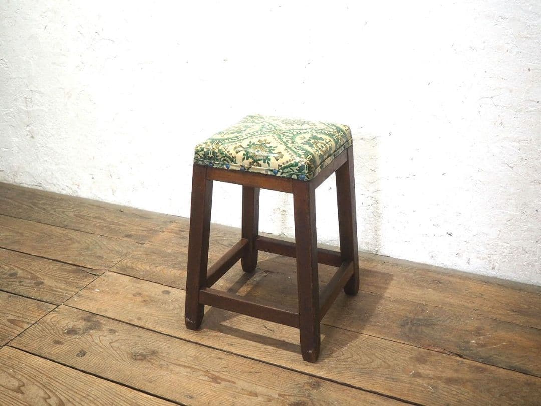 1367 ヴィンテージ　スツール　椅子　イス　チェア　古家具　レトロ　カフェ
