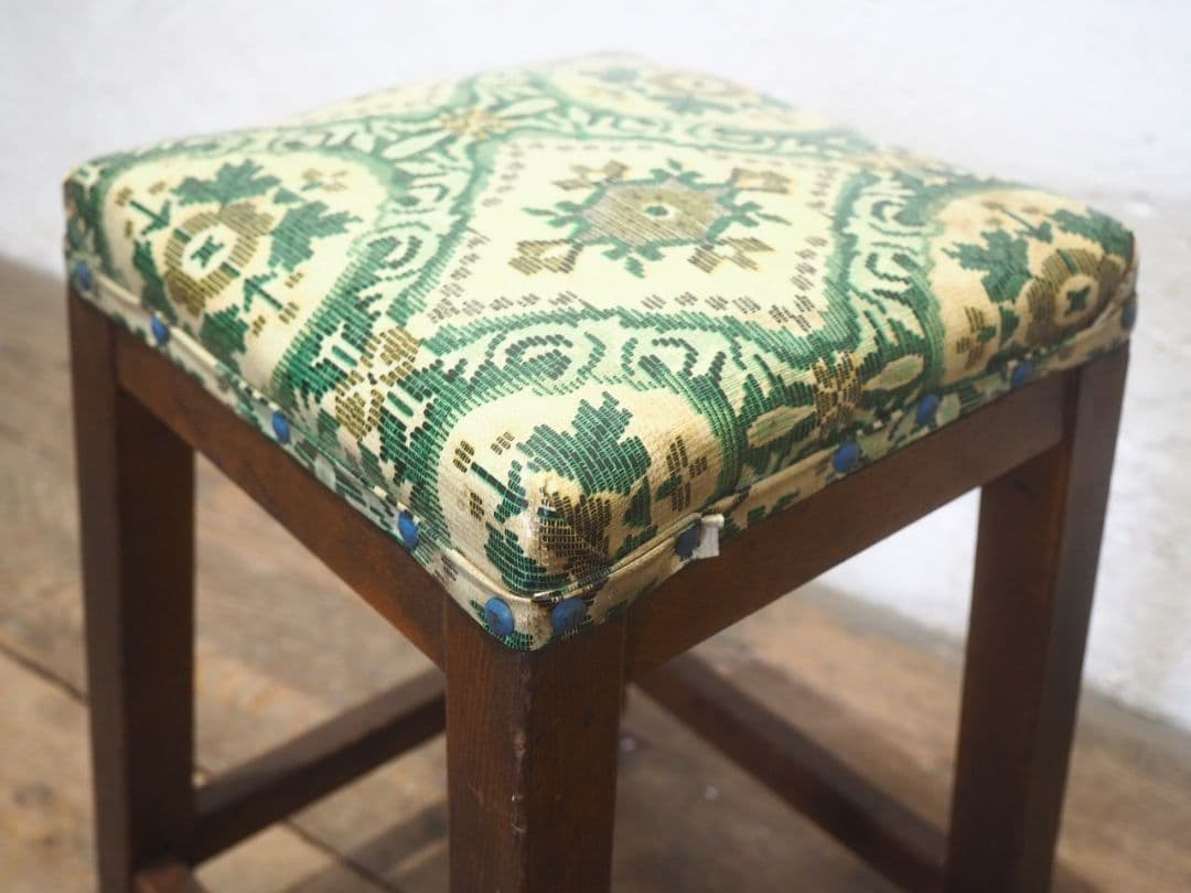 1367 ヴィンテージ　スツール　椅子　イス　チェア　古家具　レトロ　カフェ