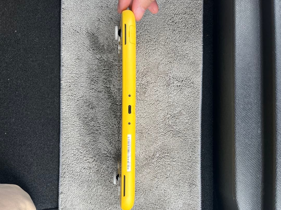 さ*う様 Nintendo Switch Lite イエロー 本体　スプラトゥー