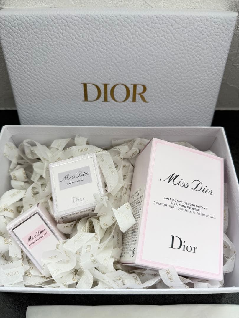 LSMiss Dior ボディミルク 175ml ミニ香水２つ