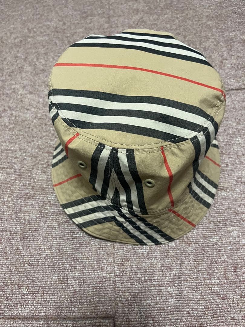 BURBERRY バケットハット ベージュストライプ