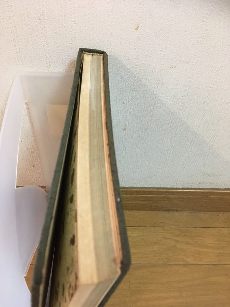 料理本　名品関西料理　四季の出会いもの　初版発行昭和58年　カバーなし