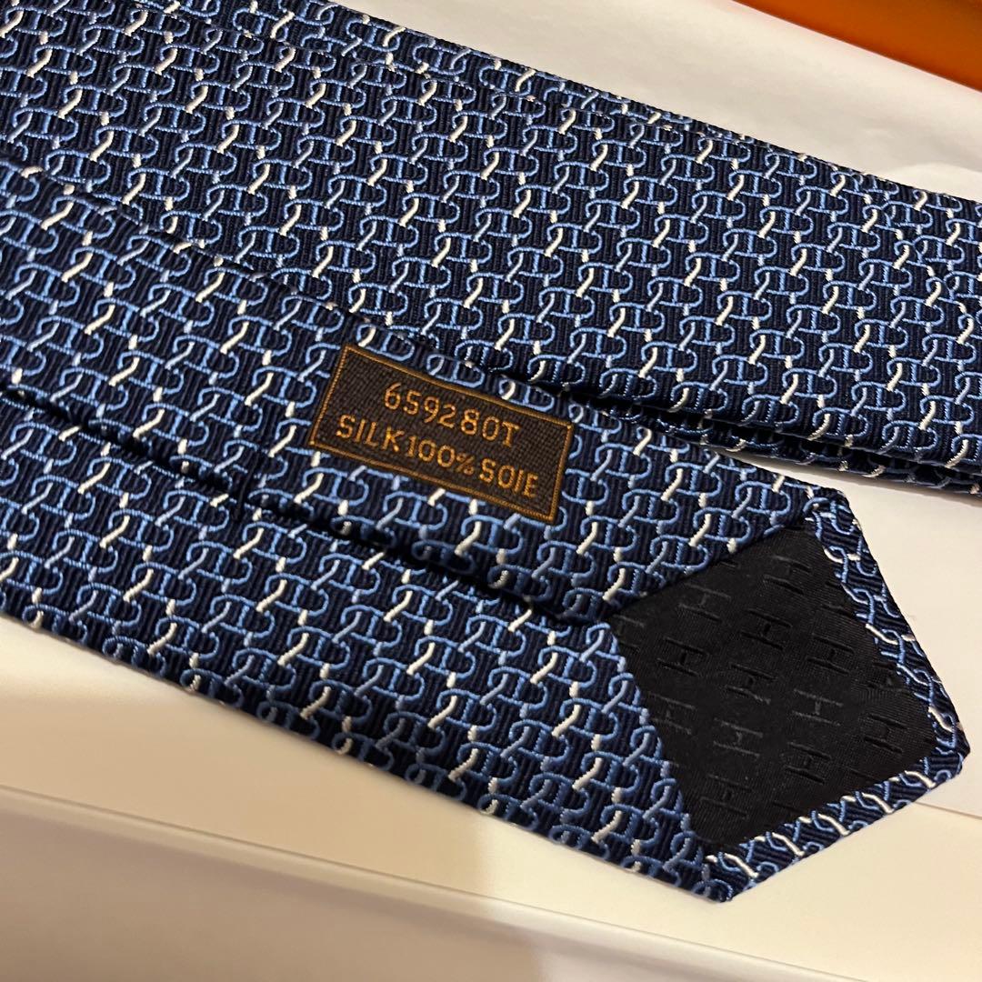 buruaaaaaaaa 専用　HERMES ネイビー 幾何学模様 ネクタイ