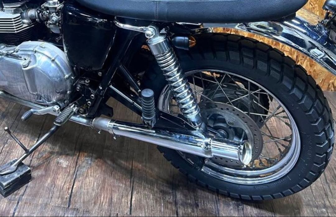 【美品】トライアンフ ボンネビル トランペットマフラー（社外）