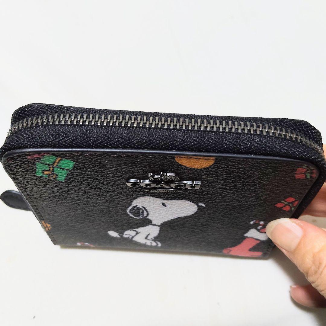美品 COACH コーチ 二つ折りミニ財布 シグネチャー スヌーピー