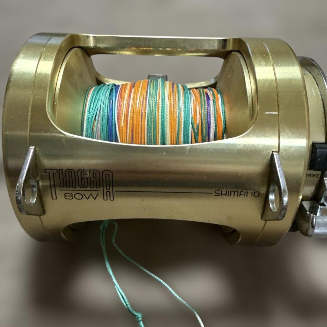 リール Shimano Tiagra 80W