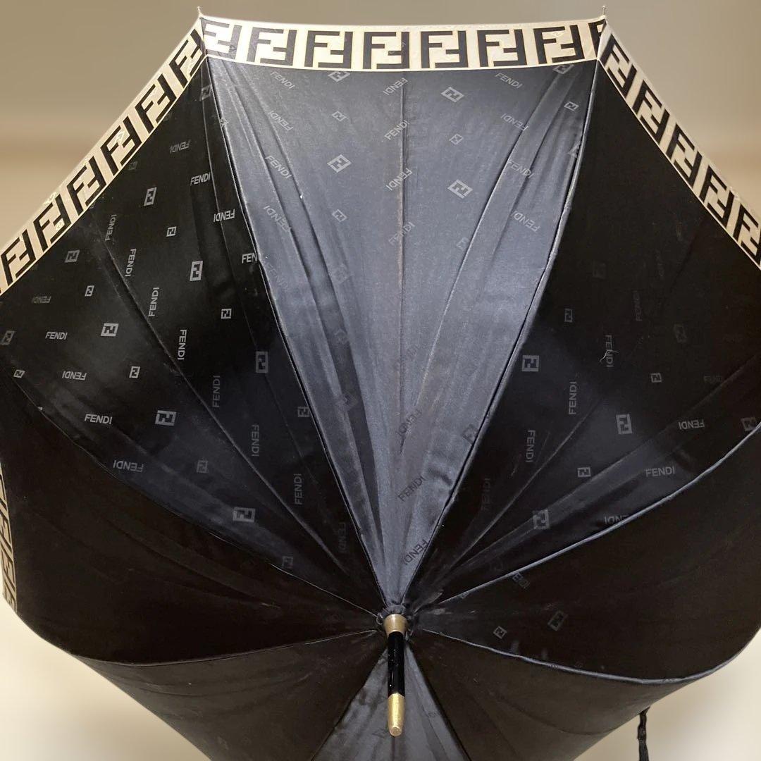 FENDIフェンディ　長傘　黒地にロゴ　美品　レア希少