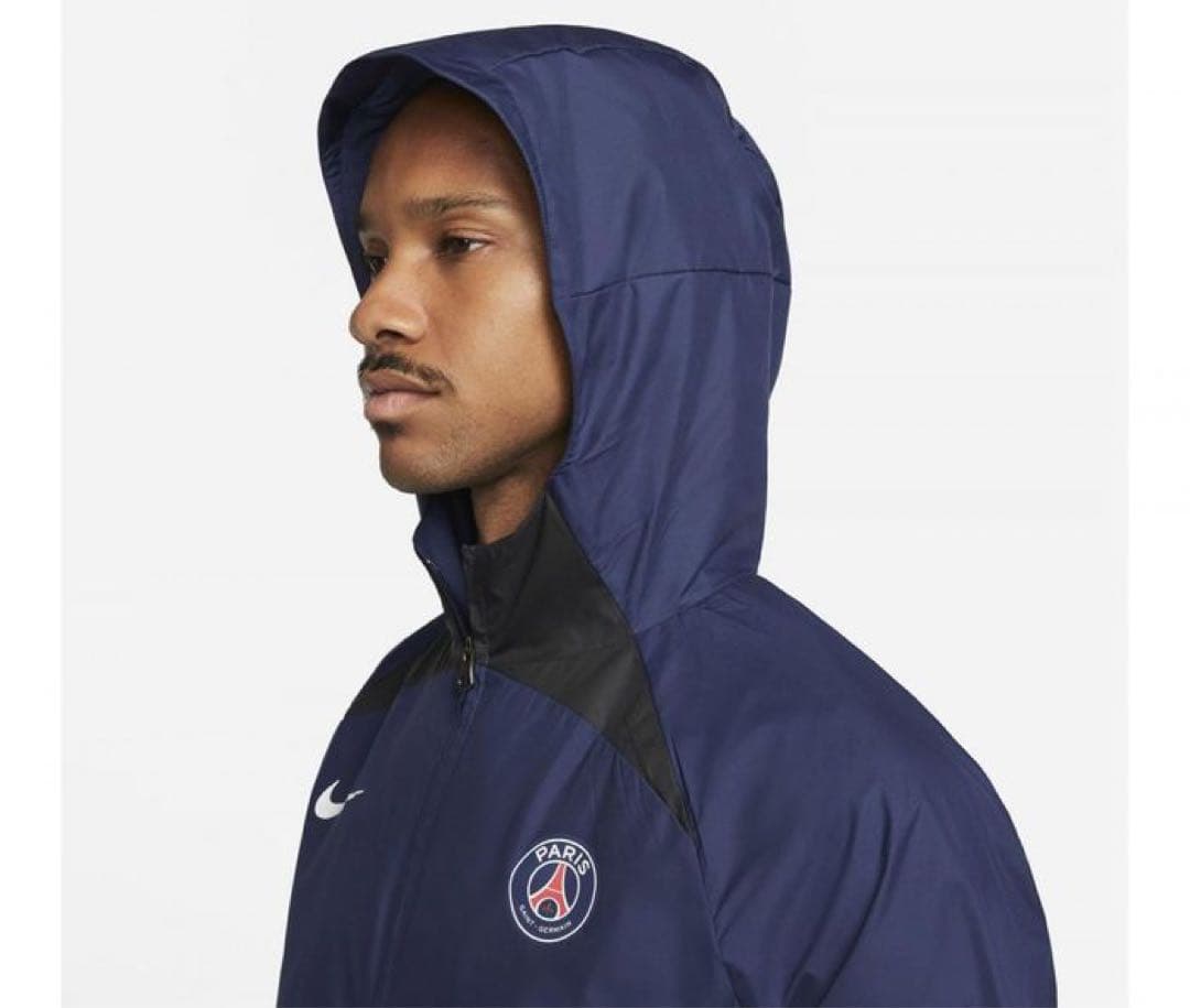 パリサンジェルマン　Nike ウィンドブレーカー
