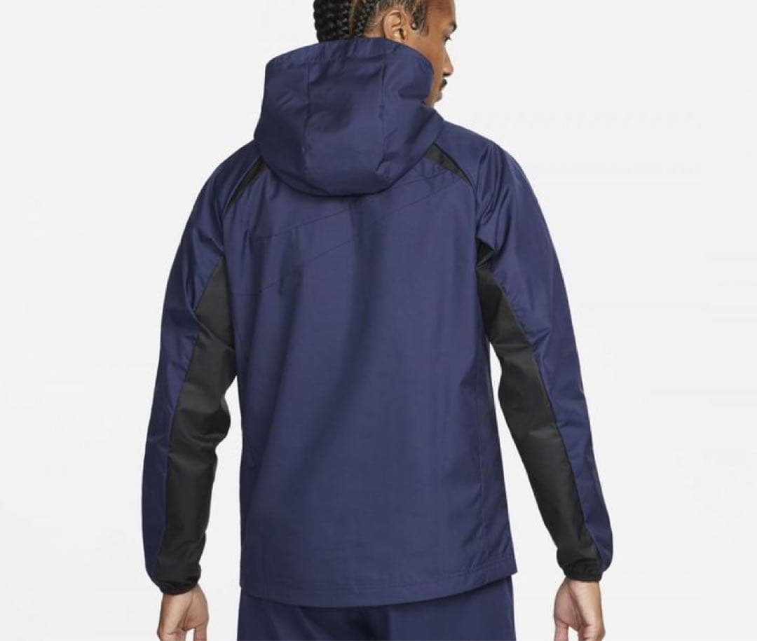 パリサンジェルマン　Nike ウィンドブレーカー