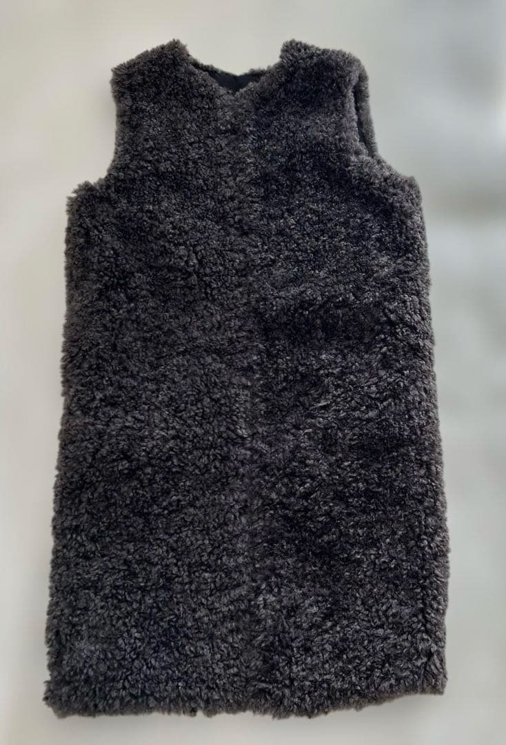 Gypsohila Teddy Vest ダークグレー ロングベスト