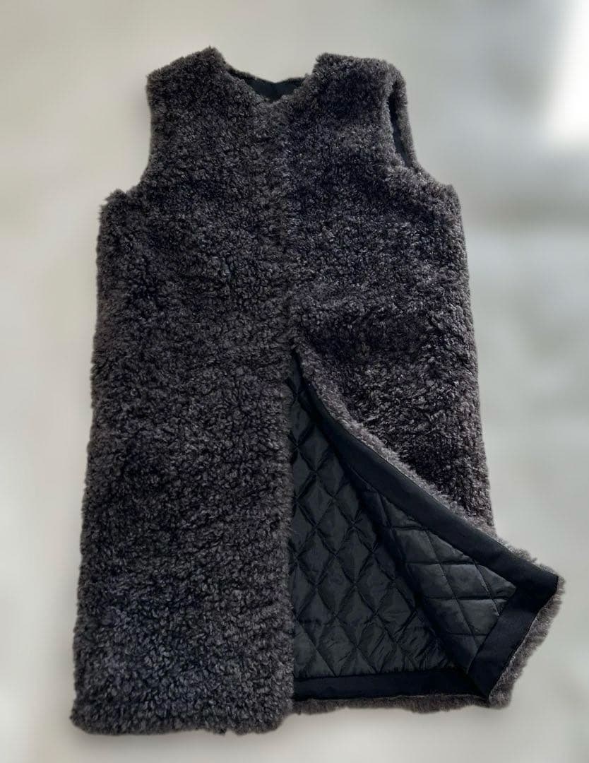 Gypsohila Teddy Vest ダークグレー ロングベスト