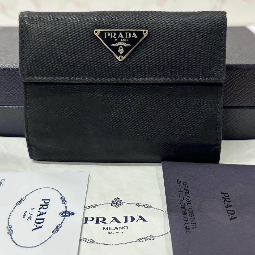 新品同様‼️ プラダ　PRADA 財布　折り財布　ナイロン　三角ロゴ　コンパクト